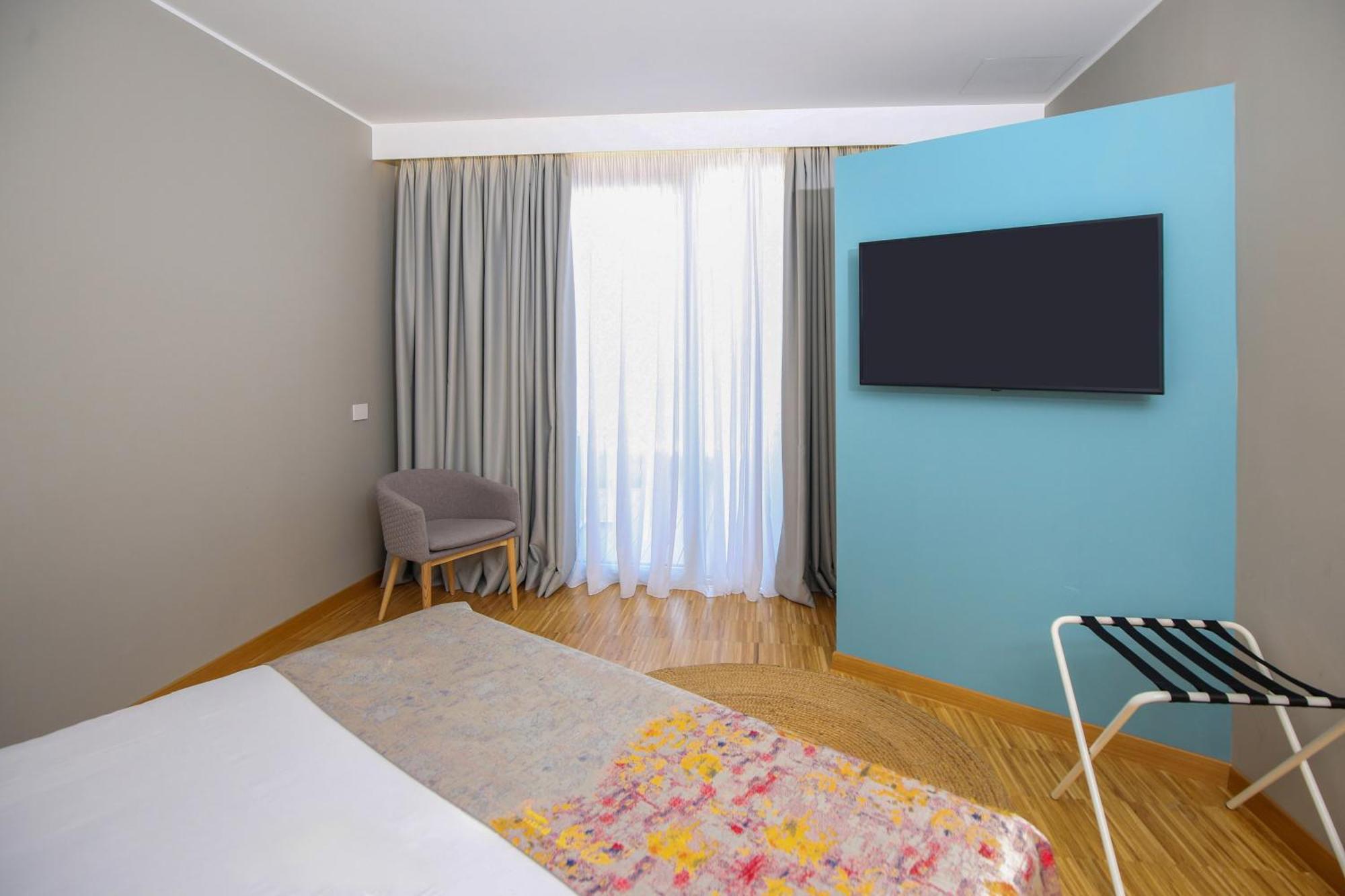 Hotel Vlora Priam, Affiliated By Melia Exterior foto